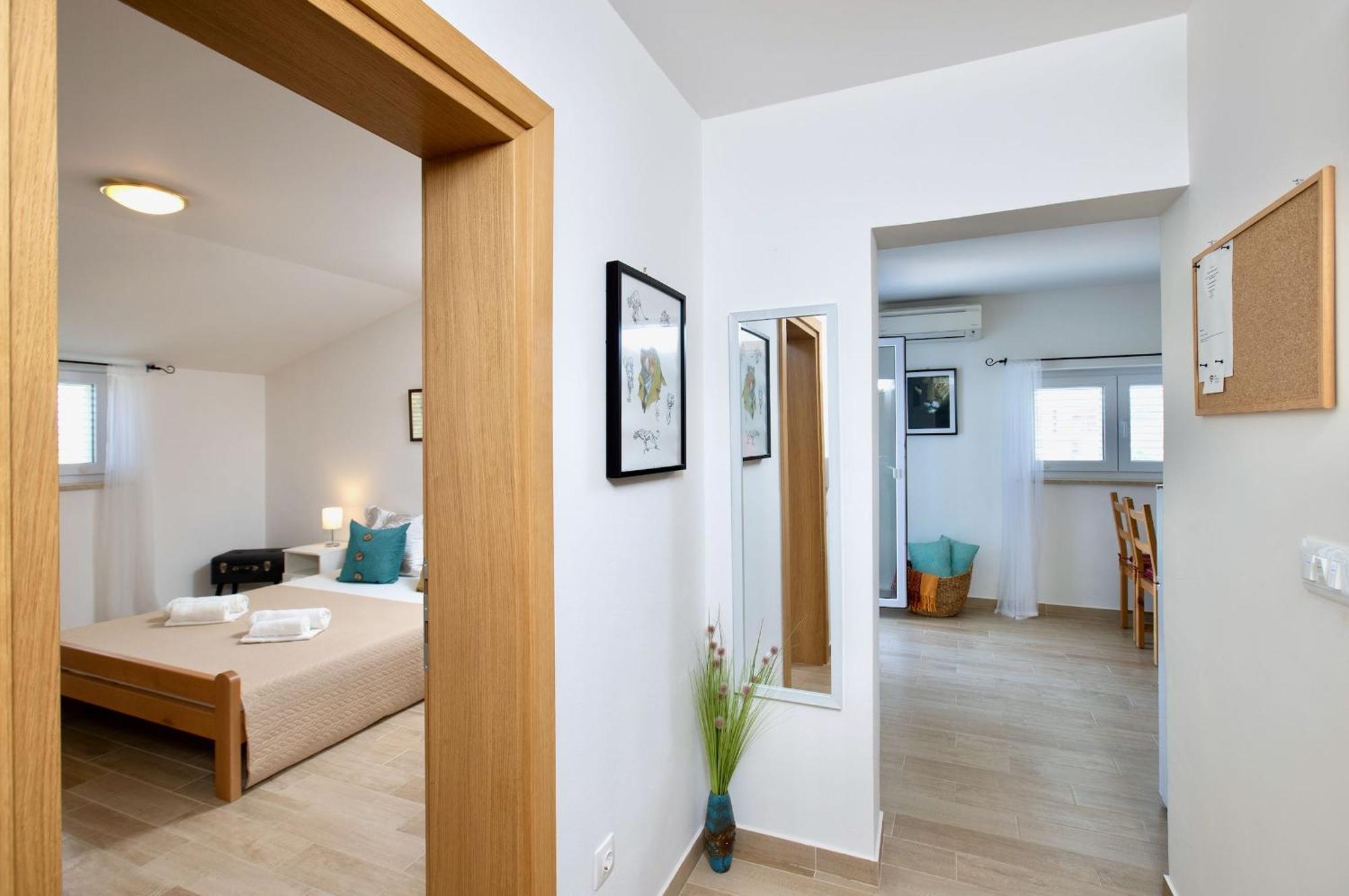 Apartamento Goldfinch Estate Banjole Habitación foto